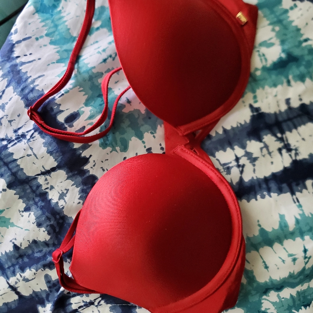 Victoria secret very sexy push up